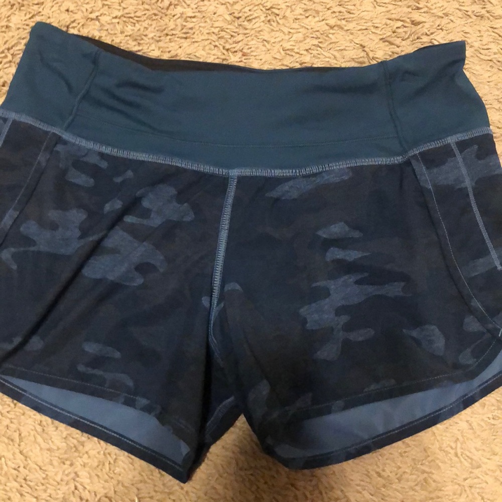 lulu lemon blue camo speed up shorts